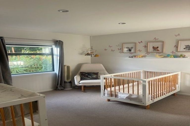 Photo of property in 31 Cavendish Square, Strathmore Park, Wellington, 6022