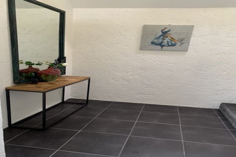 Photo of property in 2h Weranui Road, Waiwera, Orewa, 0994