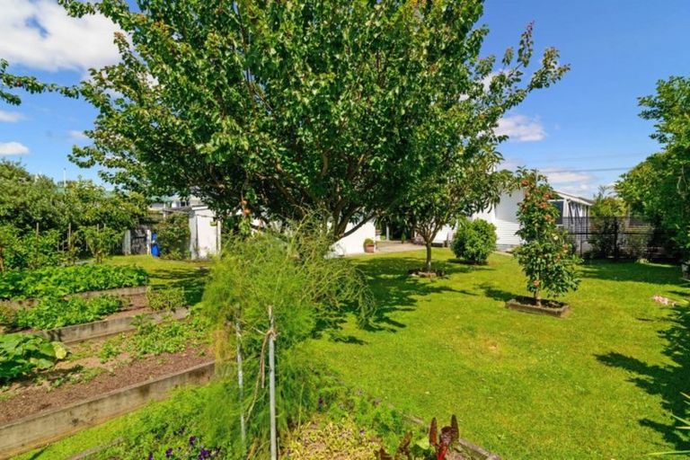 Photo of property in 56 Kawaha Point Road, Kawaha Point, Rotorua, 3010
