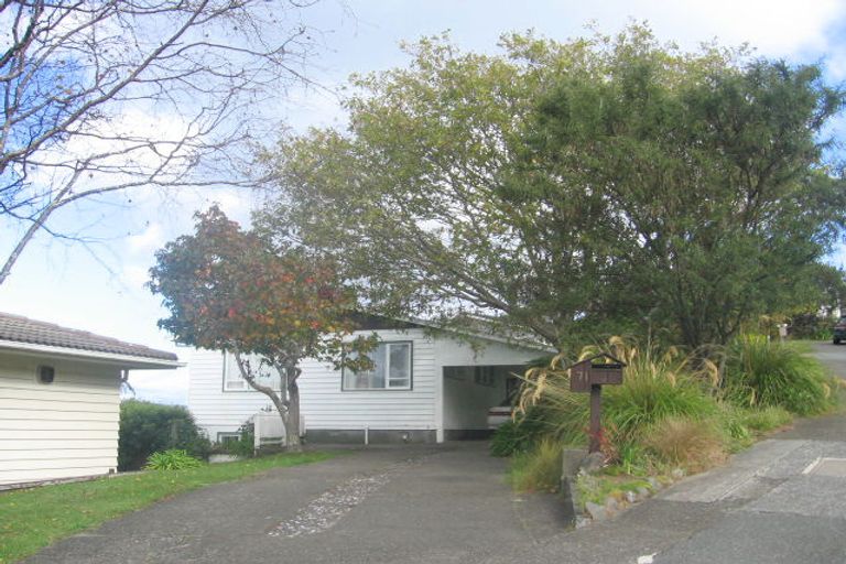 Photo of property in 71 Tirohanga Road, Tirohanga, Lower Hutt, 5010