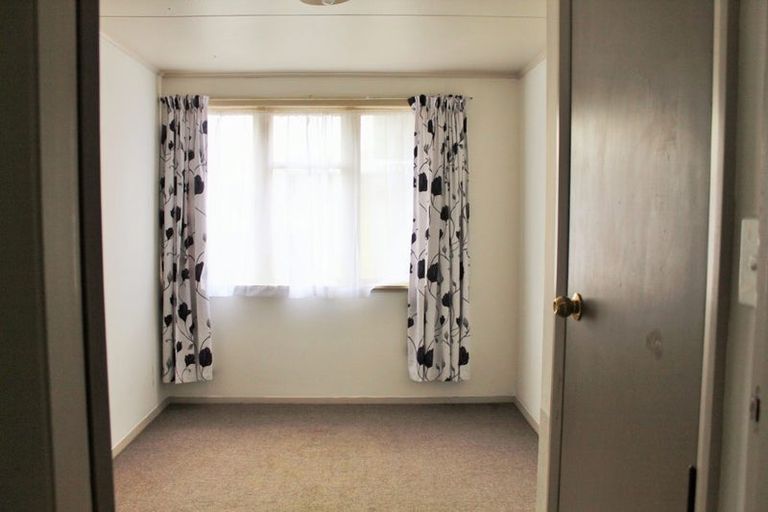 Photo of property in 37 Brentwood Avenue, Highbury, Palmerston North, 4412