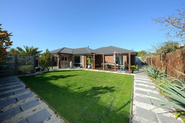 Photo of property in 28 Cridland Place, Halswell, Christchurch, 8025