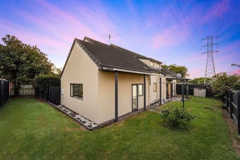 Photo of property in 2 Whitbourne Heights, Manurewa, Auckland, 2105