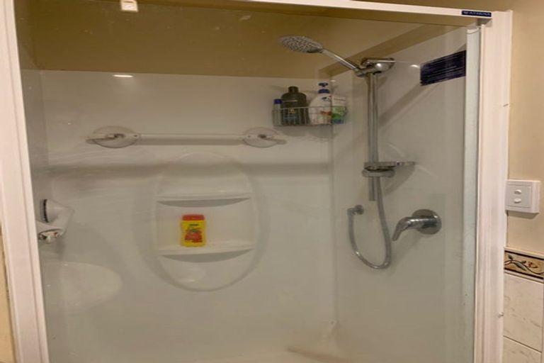 Photo of property in 12 Natasha Lane, Henderson, Auckland, 0612