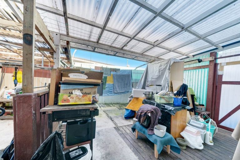 Photo of property in 1 Heathberry Close, Papatoetoe, Auckland, 2025