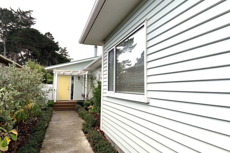 Photo of property in 14 Rawhiti Avenue, New Brighton, Christchurch, 8083