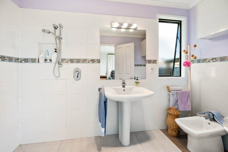 Photo of property in 33 Sumner Street, Glenholme, Rotorua, 3010