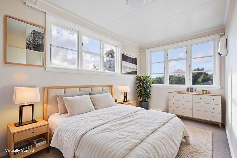 Photo of property in 30 Hooker Avenue, Bryndwr, Christchurch, 8053