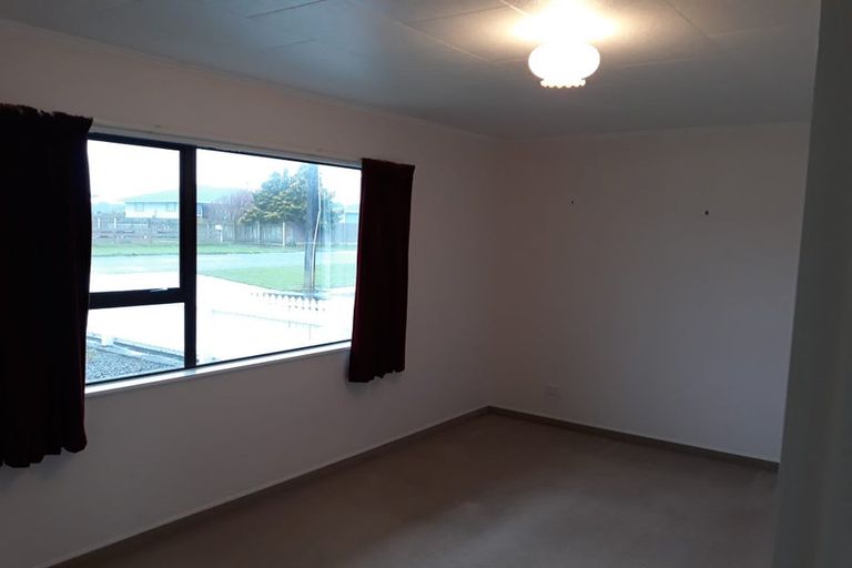 Photo of property in 60 Ketemarae Road, Normanby, Hawera, 4614