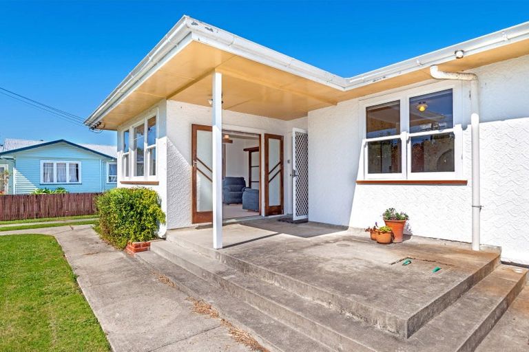 Photo of property in 43 Wildish Street, Outer Kaiti, Gisborne, 4010