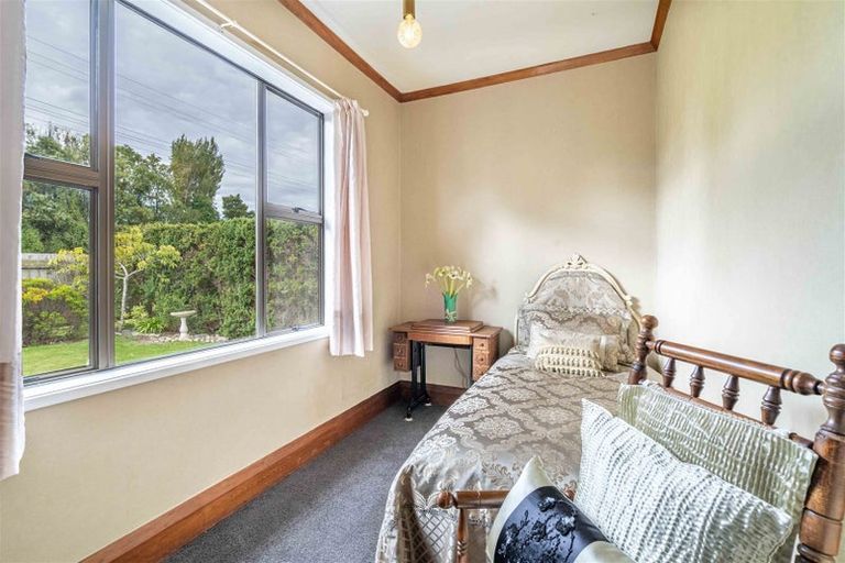 Photo of property in 43 Watt Road, Otatara, Invercargill, 9879