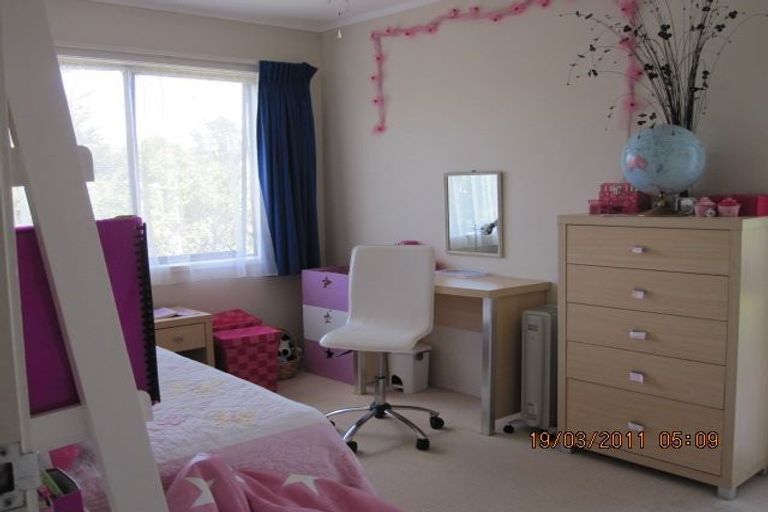 Photo of property in 8 Worley Place, St Johns, Auckland, 1072