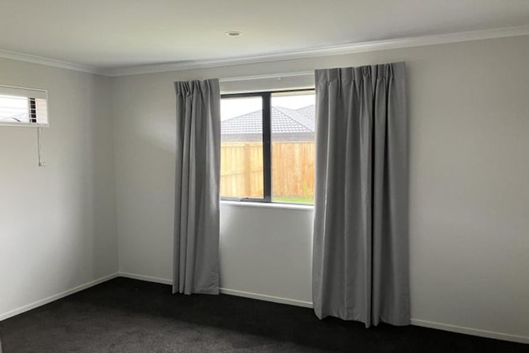 Photo of property in 8 Frogmore Way, Rolleston, 7615