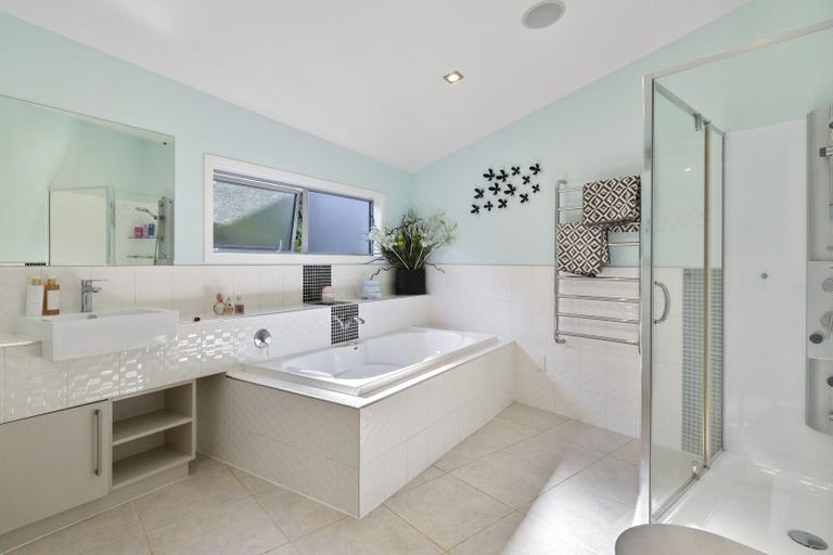 Photo of property in 8a Doon Street, Vauxhall, Dunedin, 9013