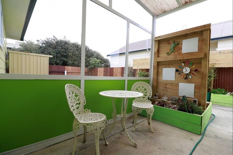 Photo of property in 5 Edward Street, Pahiatua, 4910