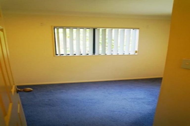 Photo of property in 23 Roberta Crescent, Orewa, 0931