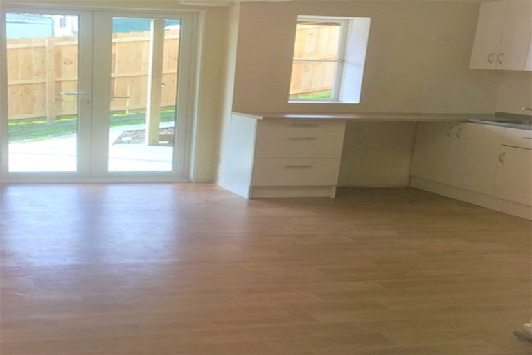 Photo of property in 32 Stanmore Bay Road, Stanmore Bay, Whangaparaoa, 0932