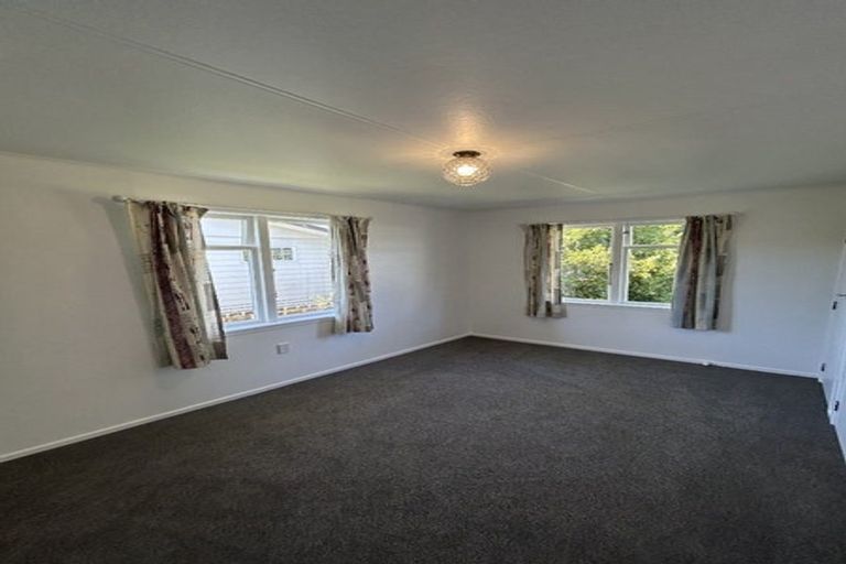 Photo of property in 84 Kuratawhiti Street, Greytown, 5712