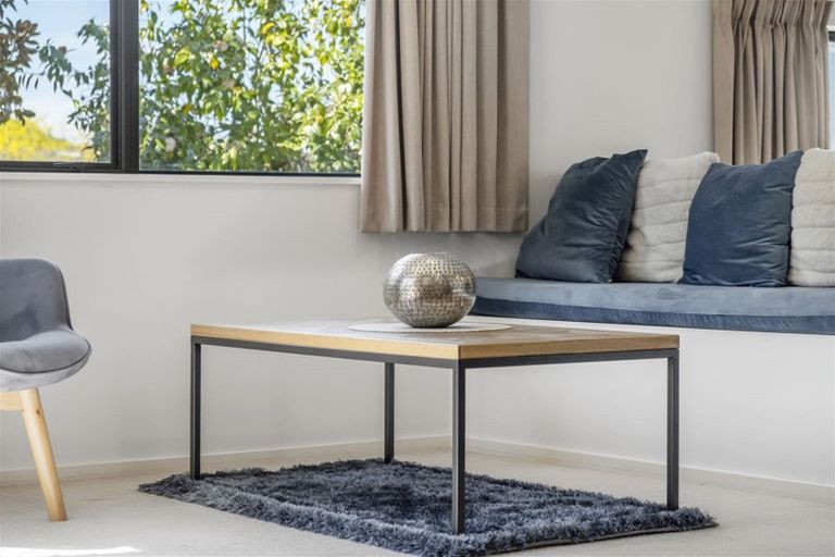 Photo of property in 1/9 Kells Place, Botany Downs, Auckland, 2010