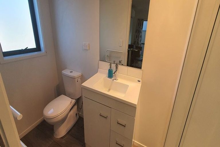 Photo of property in 12 Silver Street, Lower Shotover, Queenstown, 9304