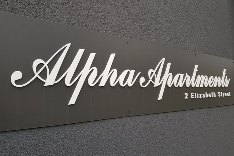 Photo of property in Alpha Apartments, 503/4 Elizabeth Street, Mount Victoria, Wellington, 6011