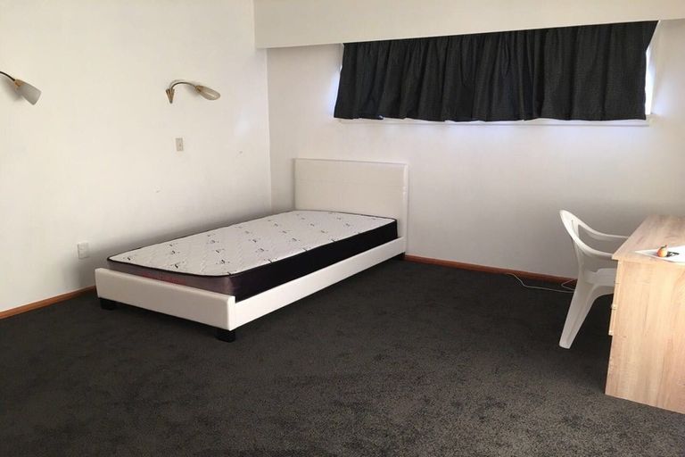 Photo of property in 27 Maidstone Road, Ilam, Christchurch, 8041