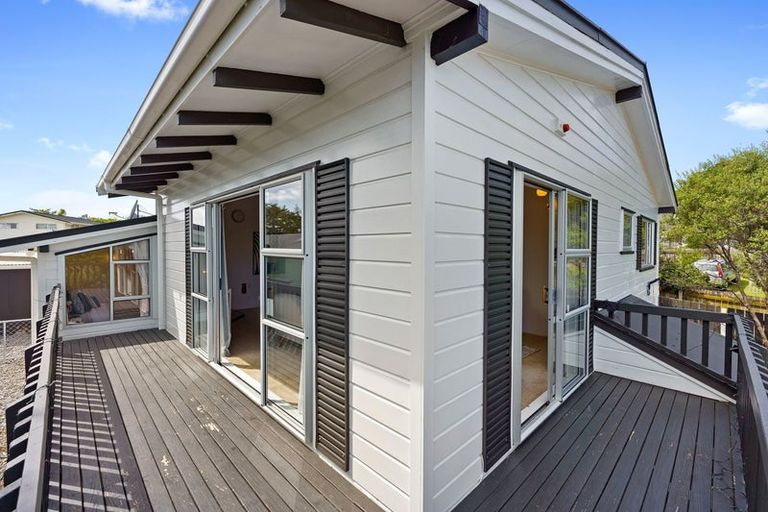 Photo of property in 7 Napier Grove, Waikanae Beach, Waikanae, 5036
