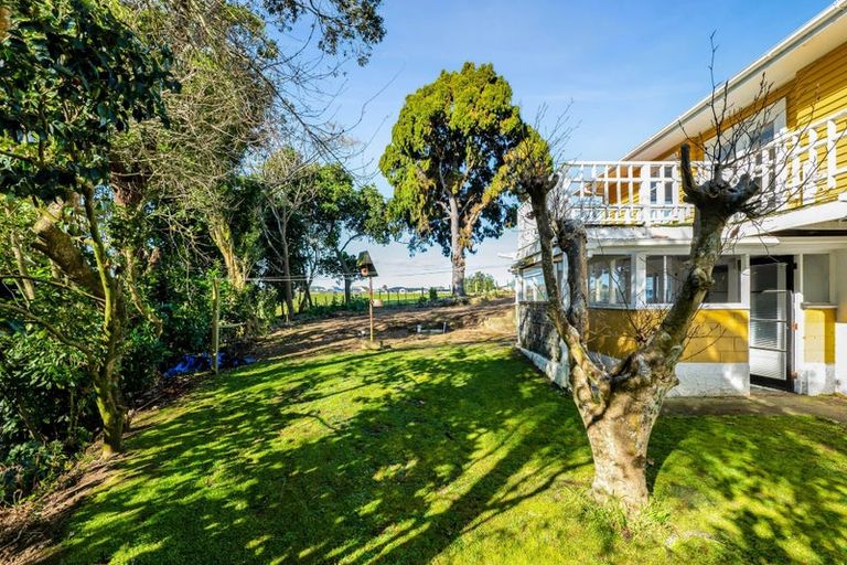 Photo of property in 402 South Road, Hawera, 4674