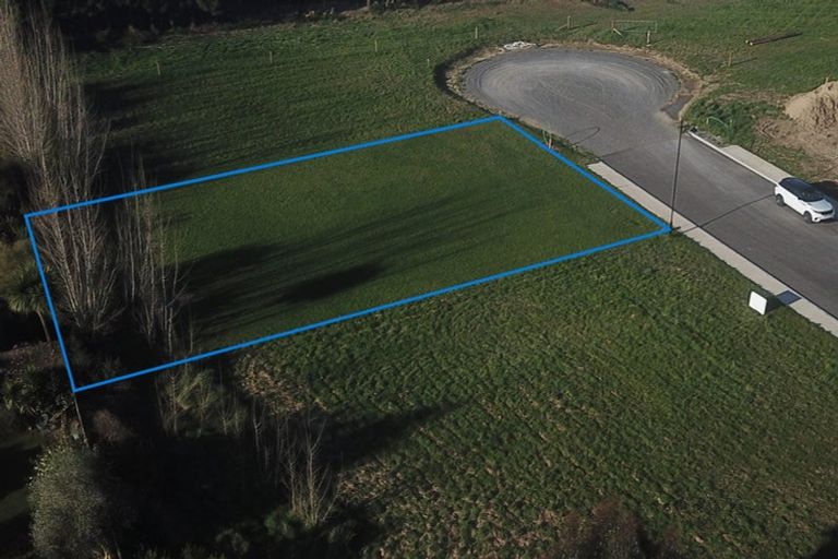 Photo of property in 23 Kakariki Crescent, Carterton, 5713