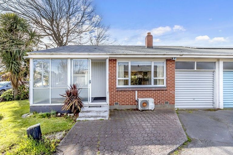 Photo of property in 1/42 North Avon Road, Richmond, Christchurch, 8013