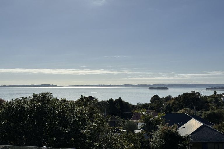 Photo of property in 16 Pounamu Place, Shelly Park, Auckland, 2014