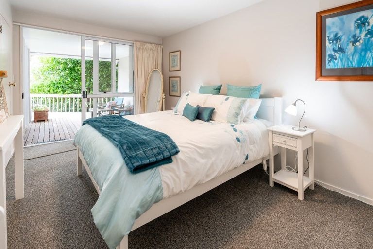 Photo of property in 4 Jacobsen Lane, Ngaio, Wellington, 6035