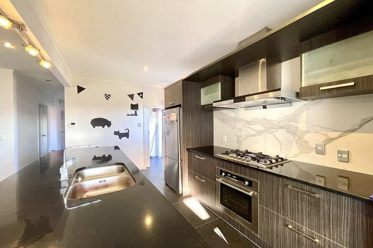 Photo of property in 11a Newington Road, Henderson, Auckland, 0612