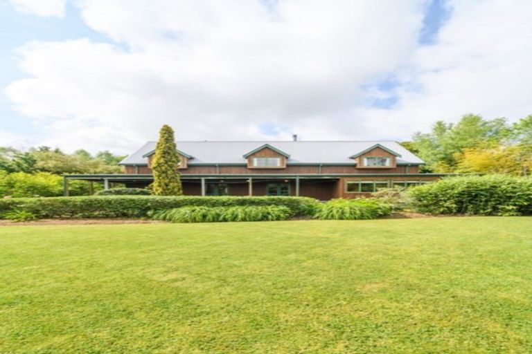 Photo of property in 207-221 Polson Hill Drive, Aokautere, Palmerston North, 4471