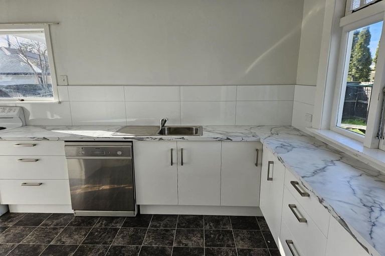 Photo of property in 18 Sumner Street, Spreydon, Christchurch, 8024