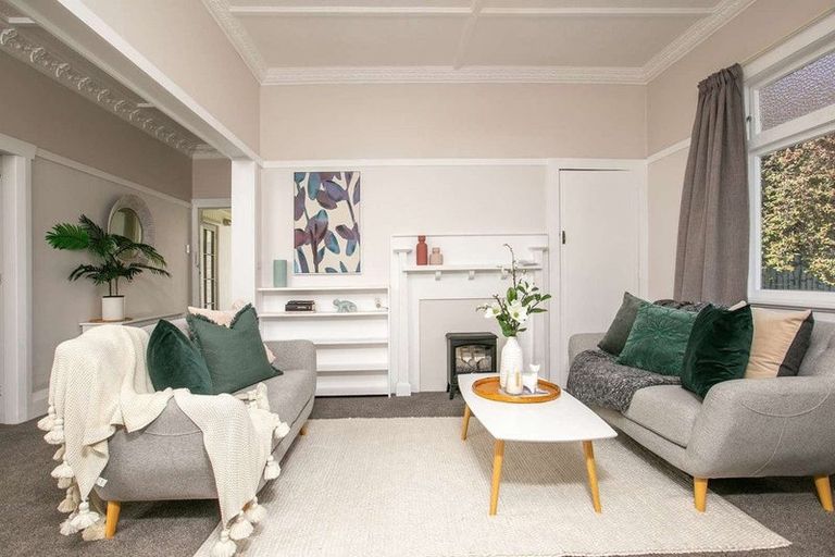 Photo of property in 349 Queen Street, Masterton, 5810