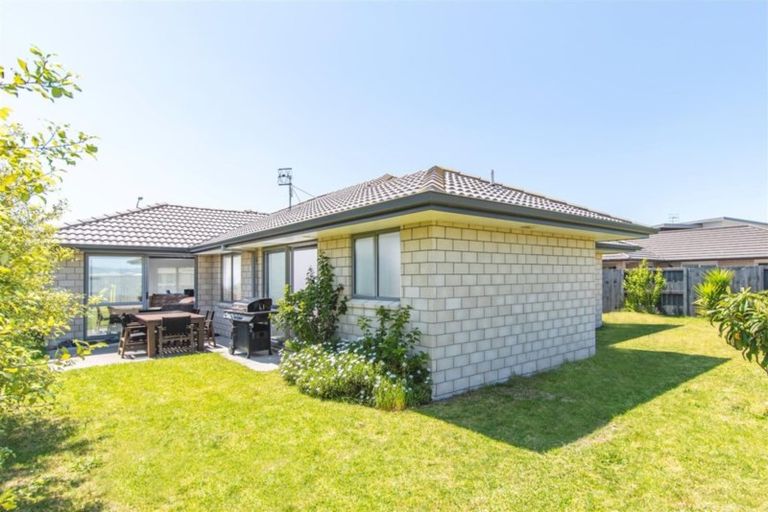 Photo of property in 122 The Boulevard, Papamoa Beach, Papamoa, 3118