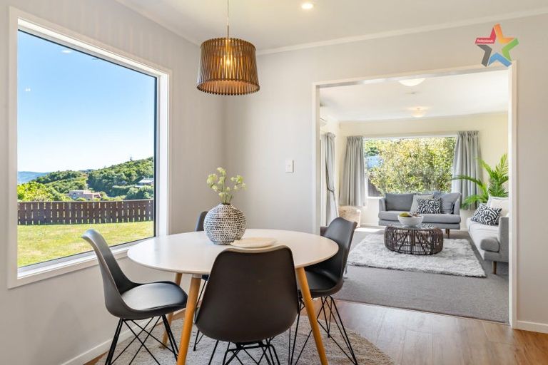 Photo of property in 11 Jasmine Grove, Maungaraki, Lower Hutt, 5010