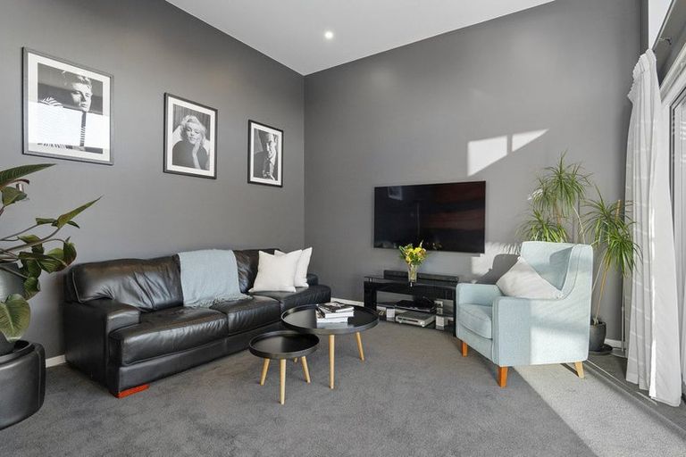 Photo of property in 1 Sorrel Gate, Halswell, Christchurch, 8025