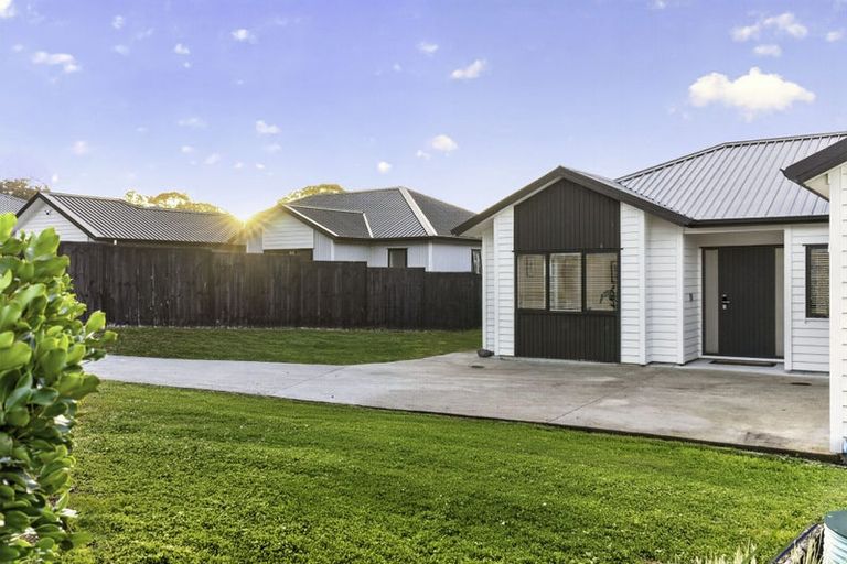 Photo of property in 9 Pukemarino Road, Waimauku, 0812