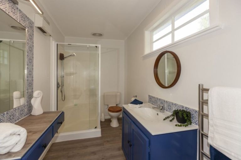 Photo of property in 19 Kainui Road, Raumati South, Paraparaumu, 5032