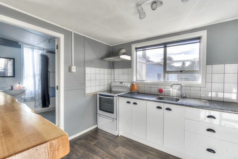 Photo of property in 8 Mill Street, Milton, 9220