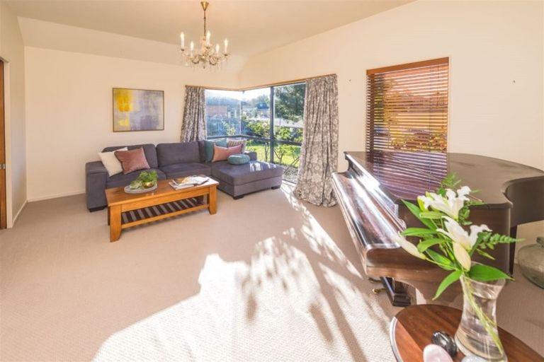 Photo of property in 1 Cotswolds Close, Otamatea, Whanganui, 4500