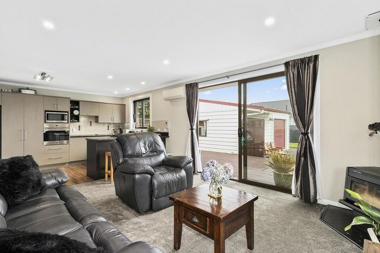Photo of property in 6 Doon Street, Mosgiel, 9024