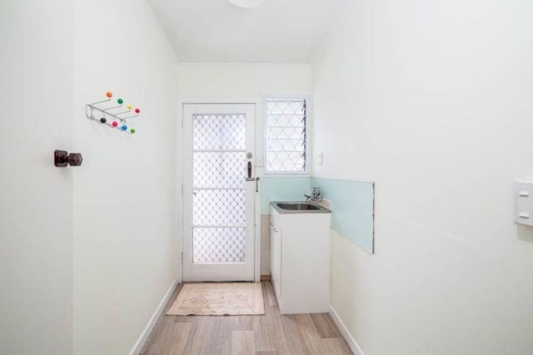 Photo of property in 1/15 Hayward Road, Papatoetoe, Auckland, 2025