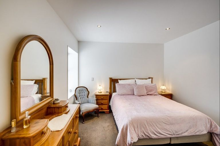 Photo of property in 209/7 Humber Street, Pandora, Napier, 4110