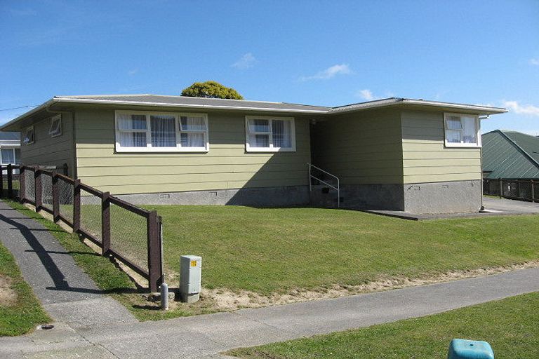 Photo of property in 59 Antrim Crescent, Wainuiomata, Lower Hutt, 5014