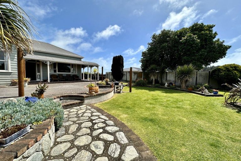 Photo of property in 58 Seymour Street, Waitara, 4320