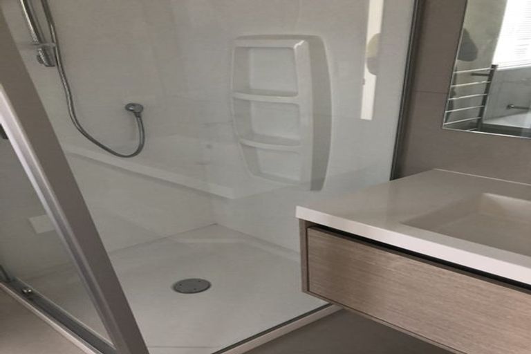 Photo of property in 33 Pepene Avenue, Takanini, 2112