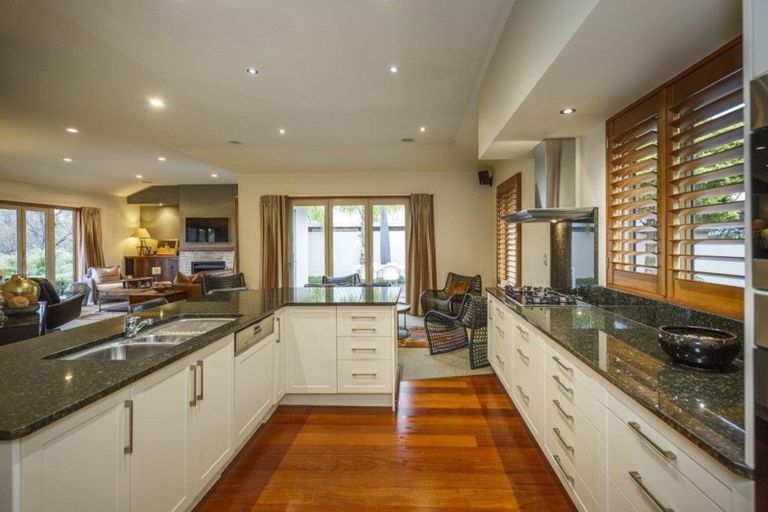 Photo of property in 17a Montgomery Terrace, Hokowhitu, Palmerston North, 4410